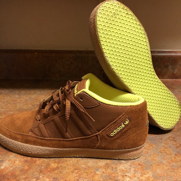 Adidas - Picture 5 of 8